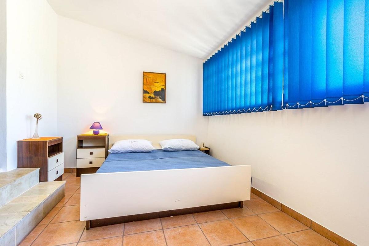 Apartments Dragica Valbandon Luaran gambar